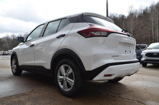 2022 Nissan Kicks S Xtronic CVT