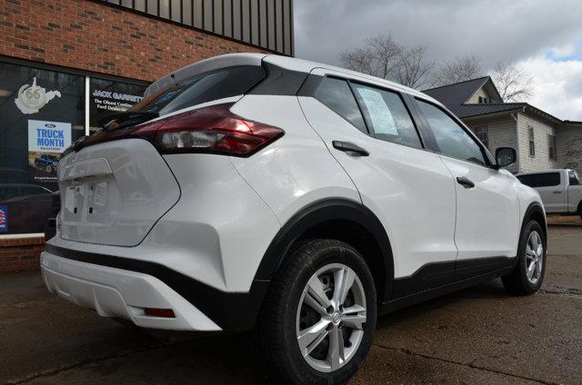 2022 Nissan Kicks S Xtronic CVT