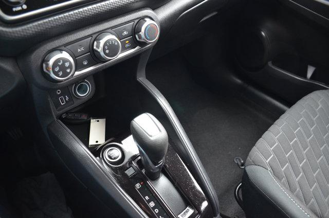 2022 Nissan Kicks S Xtronic CVT