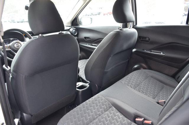 2022 Nissan Kicks S Xtronic CVT