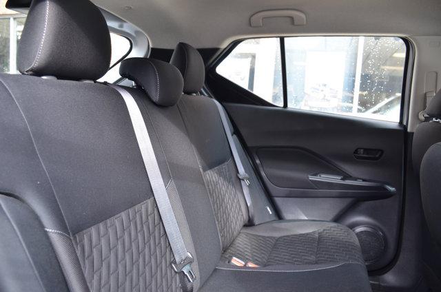 2022 Nissan Kicks S Xtronic CVT
