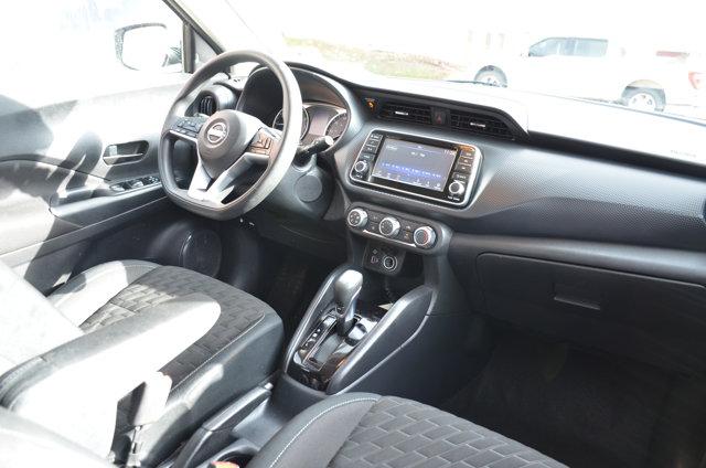 2022 Nissan Kicks S Xtronic CVT