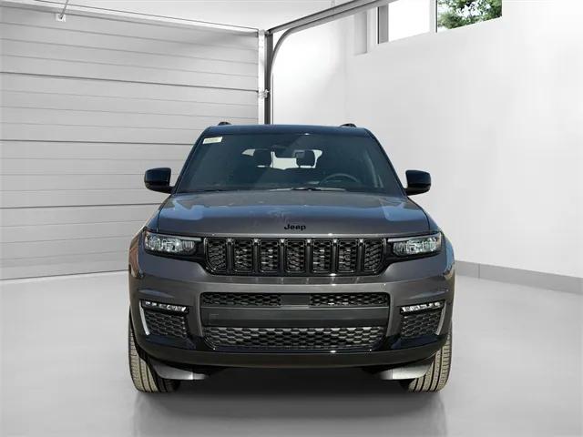 2025 Jeep Grand Cherokee L Limited 4x4