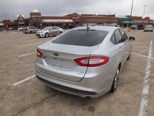 2015 Ford Fusion SE
