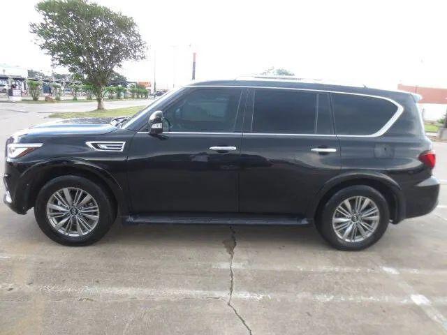 2021 INFINITI QX80 LUXE