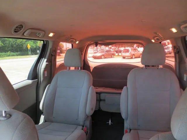 2016 Toyota Sienna L 7 Passenger