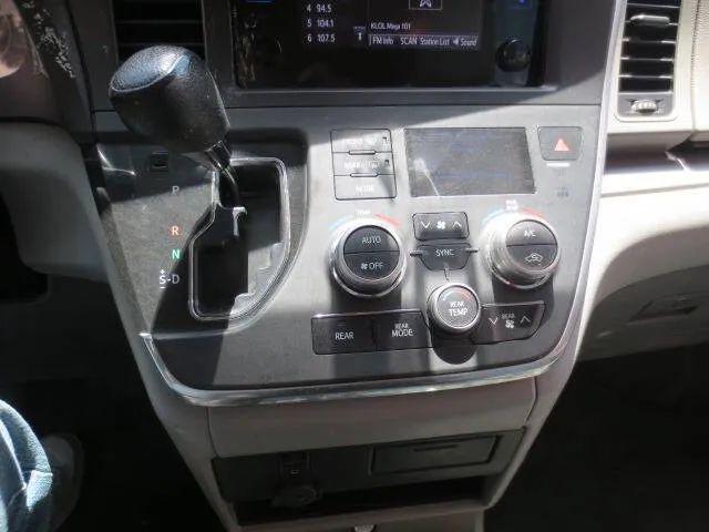 2016 Toyota Sienna L 7 Passenger