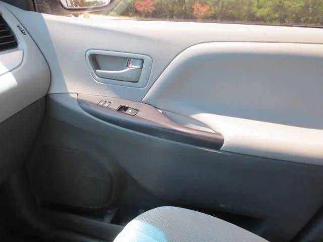 2016 Toyota Sienna L 7 Passenger