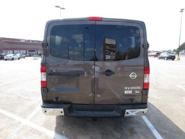 2015 Nissan 3500 SL V8