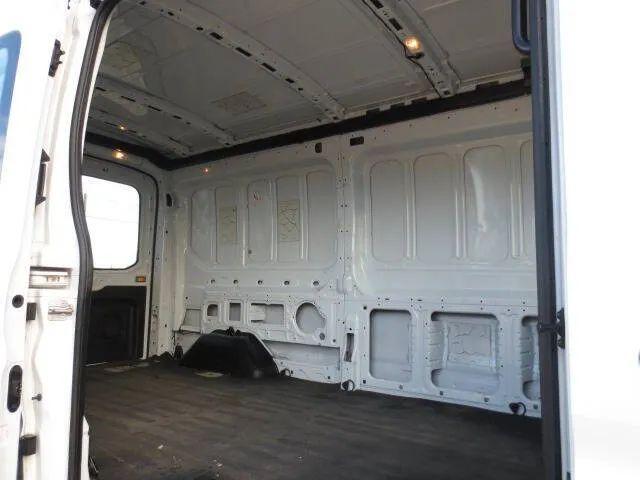 2015 Ford Transit Medium Roof w/Sliding Side Door w/LWB