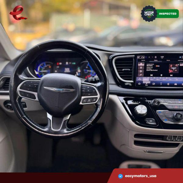 2021 Chrysler Pacifica Hybrid Touring L