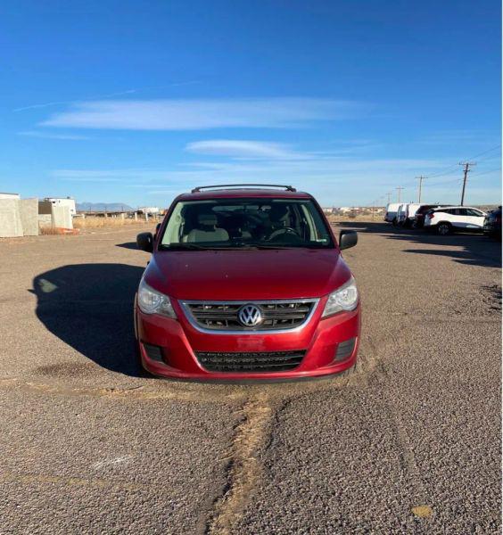 2009 Volkswagen Routan S