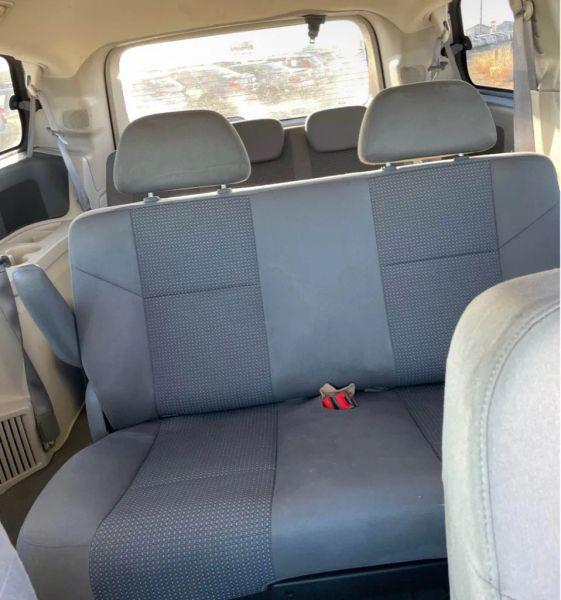 2009 Volkswagen Routan S