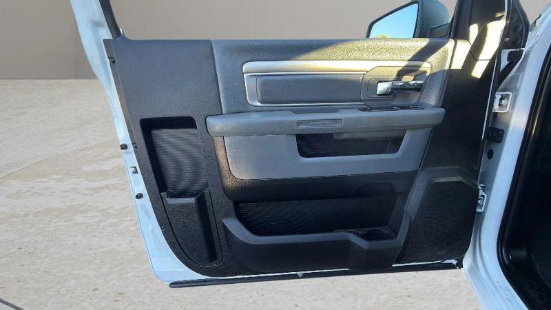 2019 Ram 1500 Classic Tradesman Regular Cab 4x2 8' Box