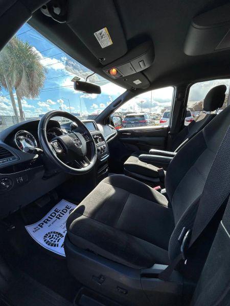 2018 Dodge Grand Caravan SE Plus