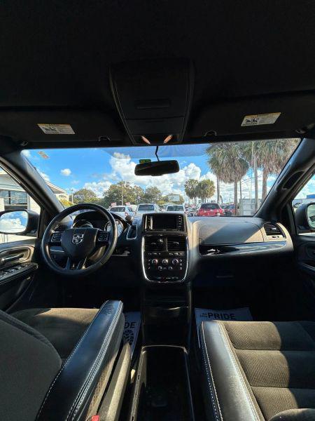 2018 Dodge Grand Caravan SE Plus