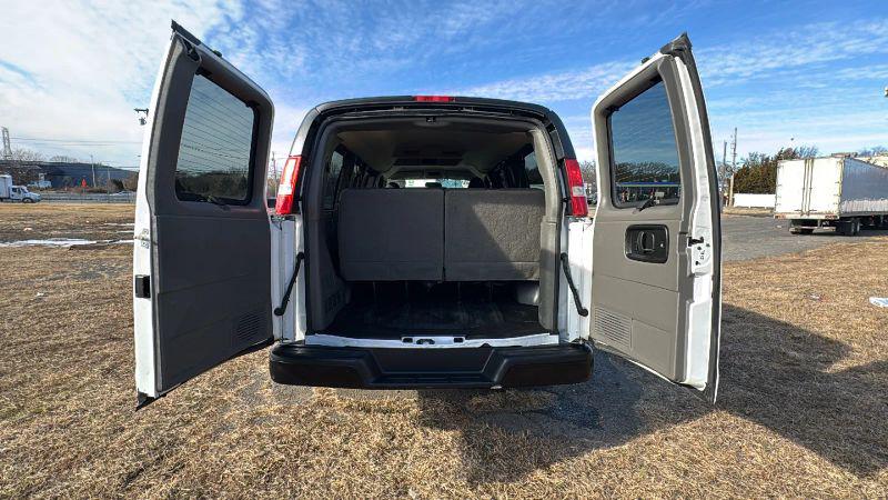 2019 Chevrolet Express LS