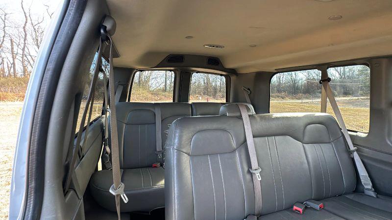 2019 Chevrolet Express LS