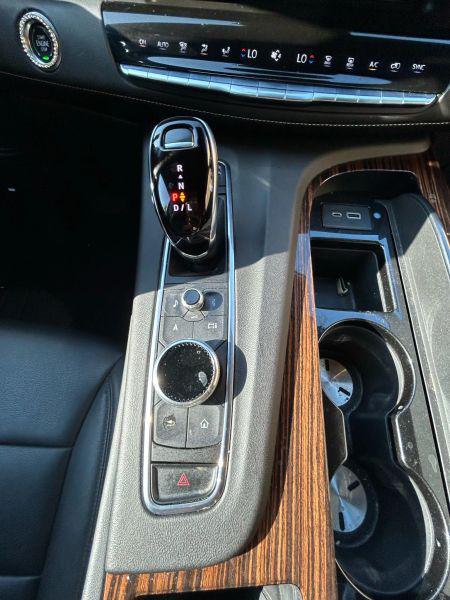 2022 Cadillac Escalade ESV 4WD Luxury
