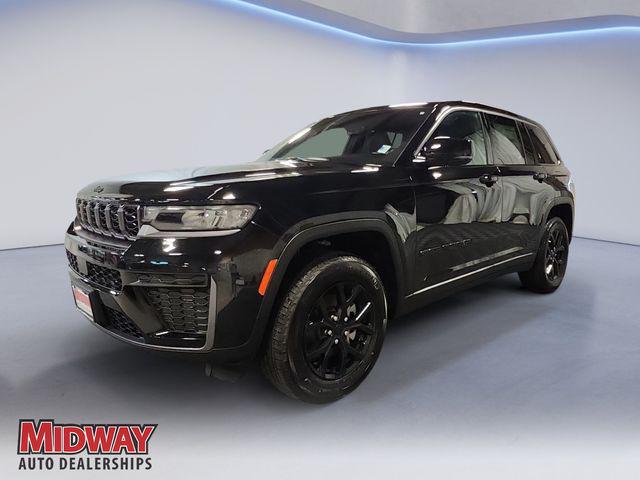 2026 Jeep Grand Cherokee Altitude 4x4 for sale in Kearney, NE