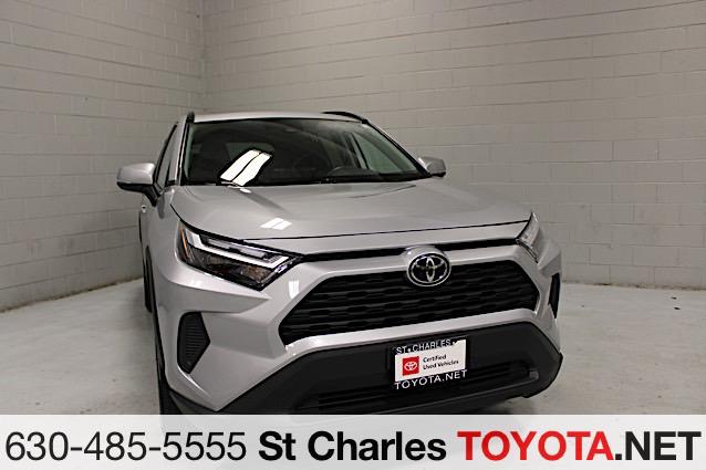2024 Toyota RAV4 XLE's photo