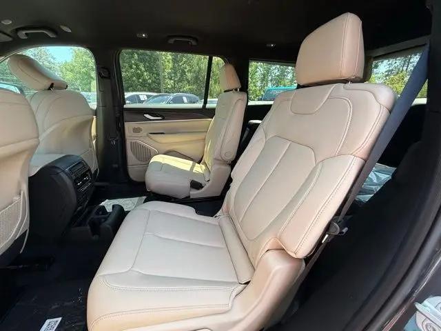 2026 Jeep Grand Cherokee L Limited 4x2