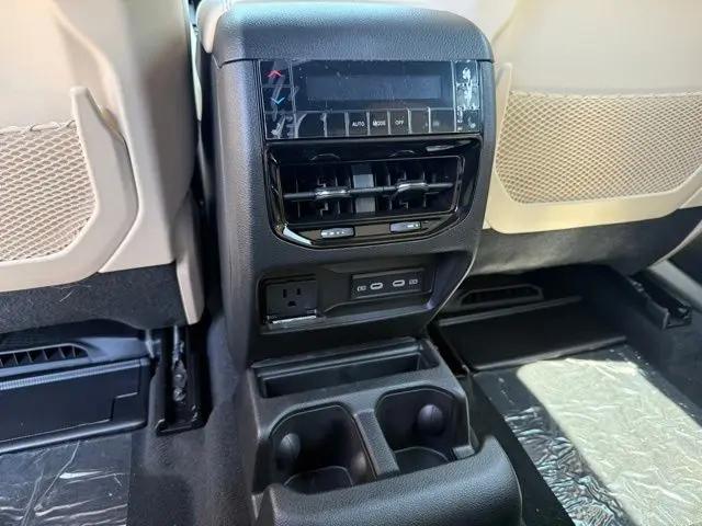 2026 Jeep Grand Cherokee L Limited 4x2