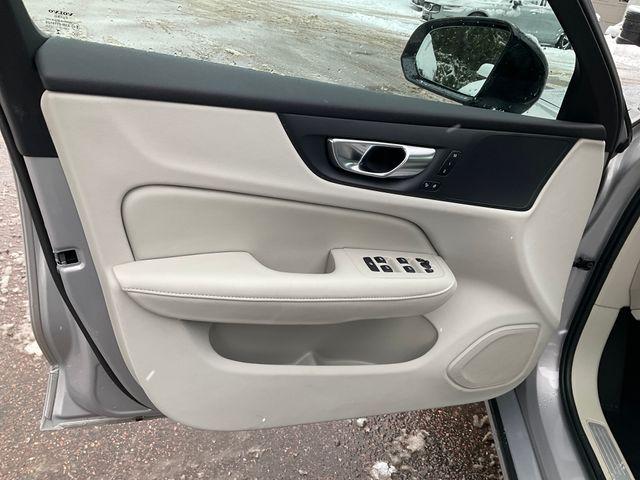 2025 Volvo S60 B5 Core
