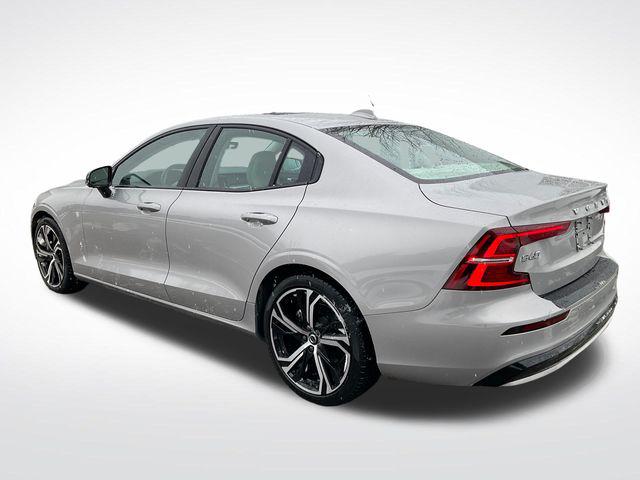 2025 Volvo S60 B5 Core