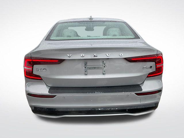 2025 Volvo S60 B5 Core