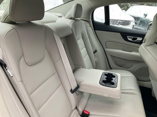 2025 Volvo S60 B5 Core