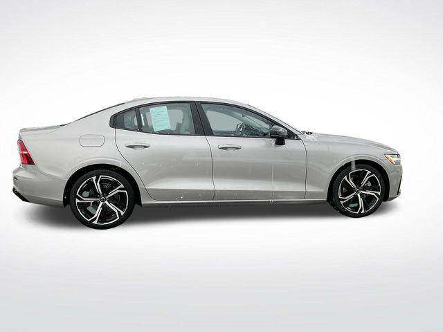 2025 Volvo S60 B5 Core