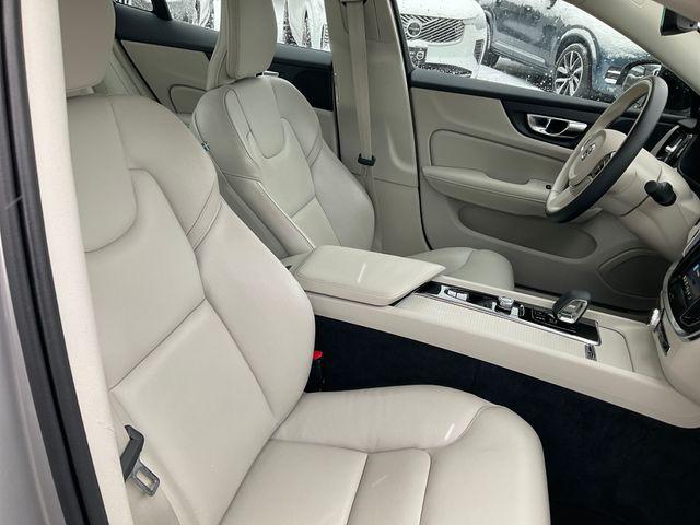2025 Volvo S60 B5 Core