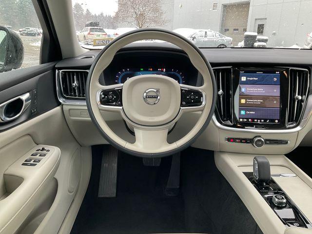 2025 Volvo S60 B5 Core