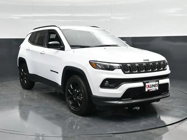 2026 Jeep Compass Latitude Altitude for sale in Sterling, IL