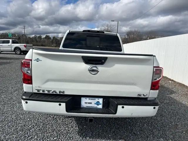2018 Nissan Titan SV