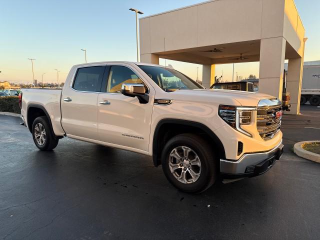 2024 GMC Sierra 1500 4WD Crew Cab Short Box SLT