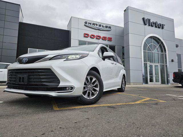 2023 Toyota Sienna XLE