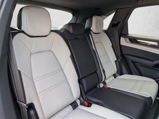 2026 Porsche Cayenne E-Hybrid E-Hybrid