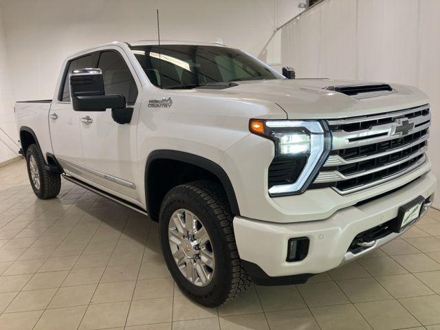 2024 Chevrolet Silverado 3500HD High Country