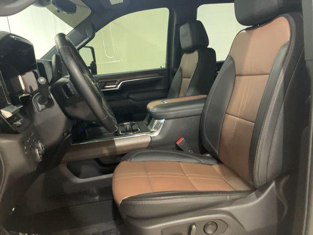 2024 Chevrolet Silverado 3500HD High Country