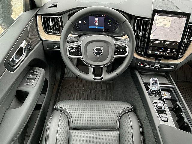 2026 Volvo XC60 Plug-In Hybrid Ultra, T8 AWD Electric/Gasoline, Dark
