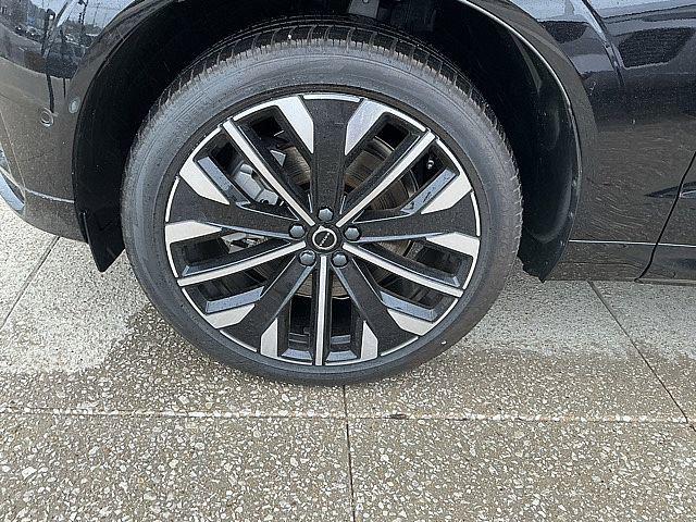 2026 Volvo XC60 Plug-In Hybrid Ultra, T8 AWD Electric/Gasoline, Dark
