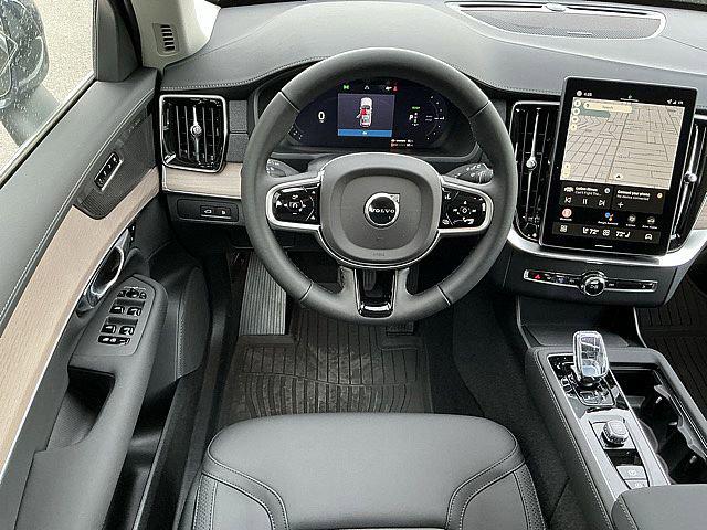 2026 Volvo XC90 Plug-In Hybrid Plus, T8 AWD, Electric/Gasoline, Bright, 7 Seats