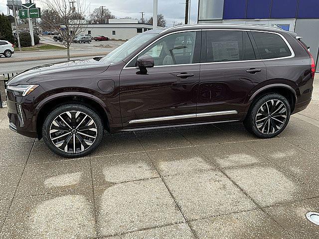 2026 Volvo XC90 Plug-In Hybrid Ultra, T8 AWD, Electric/Gasoline, Bright, 7 Seats