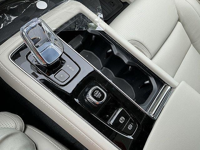 2026 Volvo XC90 Plug-In Hybrid Ultra, T8 AWD, Electric/Gasoline, Bright, 7 Seats