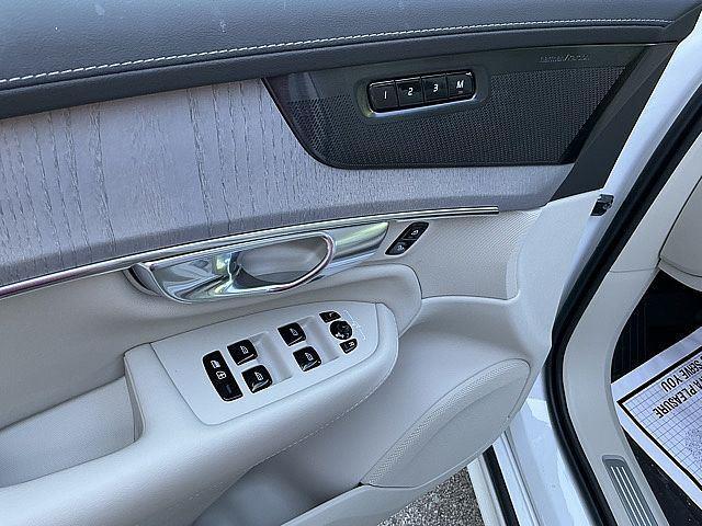 2026 Volvo XC90 Plug-In Hybrid Ultra, T8 AWD, Electric/Gasoline, Bright, 7 Seats