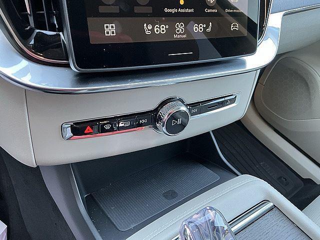 2026 Volvo XC90 Plug-In Hybrid Ultra, T8 AWD, Electric/Gasoline, Bright, 7 Seats
