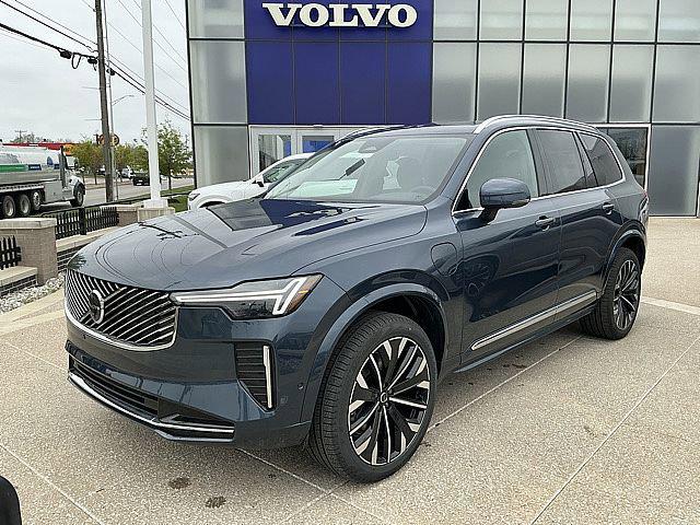 2026 Volvo XC90 Plug-In Hybrid Plus, T8 AWD, Electric/Gasoline, Bright, 7 Seats