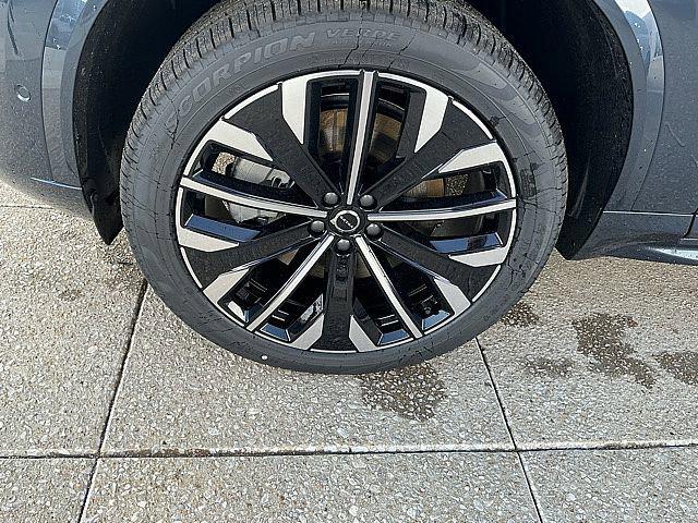 2026 Volvo XC90 Plug-In Hybrid Plus, T8 AWD, Electric/Gasoline, Bright, 7 Seats